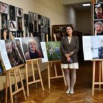 Побачити дружбу в людських історіях